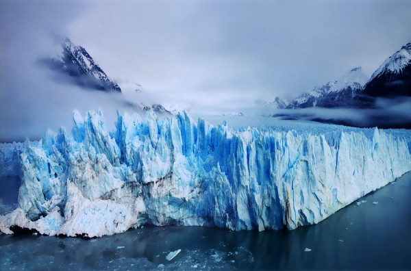 perito moreno glacier patagonia argentina