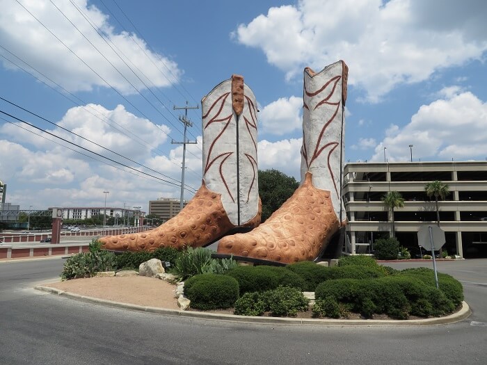 Big cowboy boots at the North Star Mall 