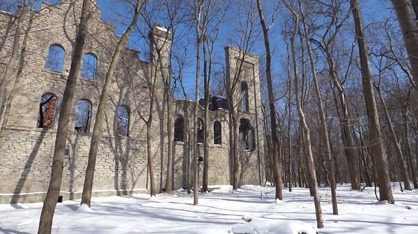 Touring the Kelleys Island Winery Ruins